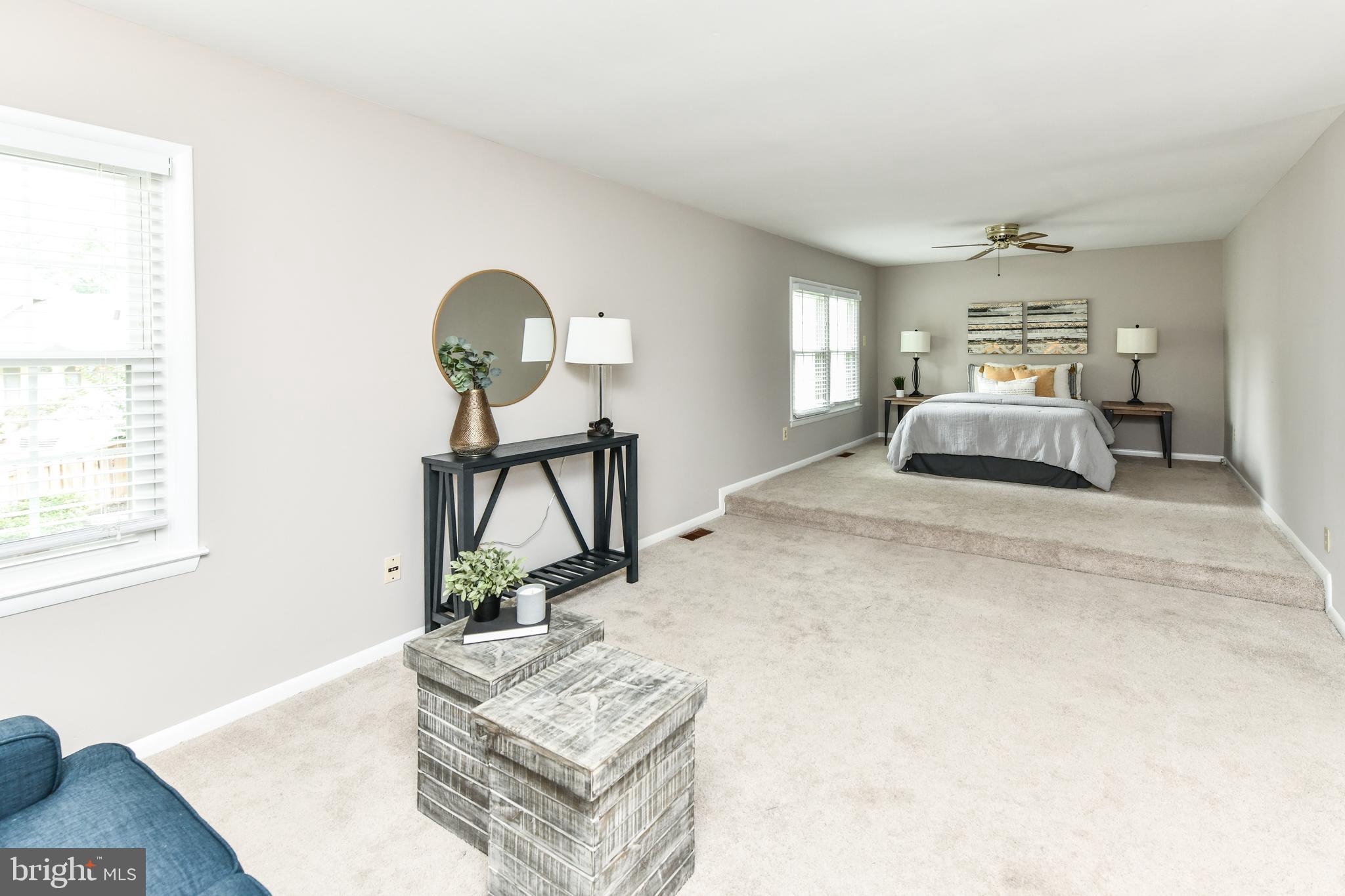 KINGSTON CHASE - Residential