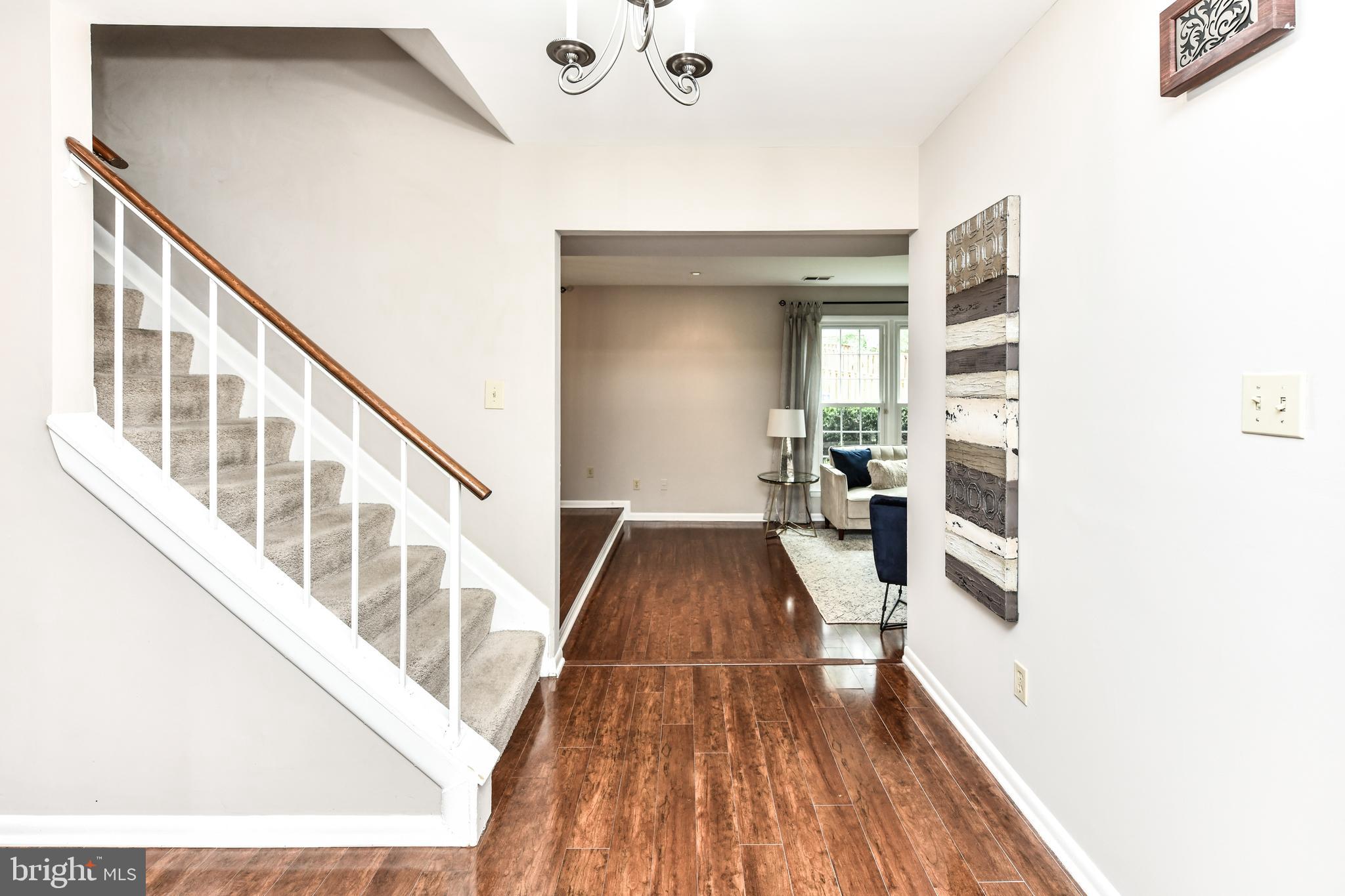 KINGSTON CHASE - Residential