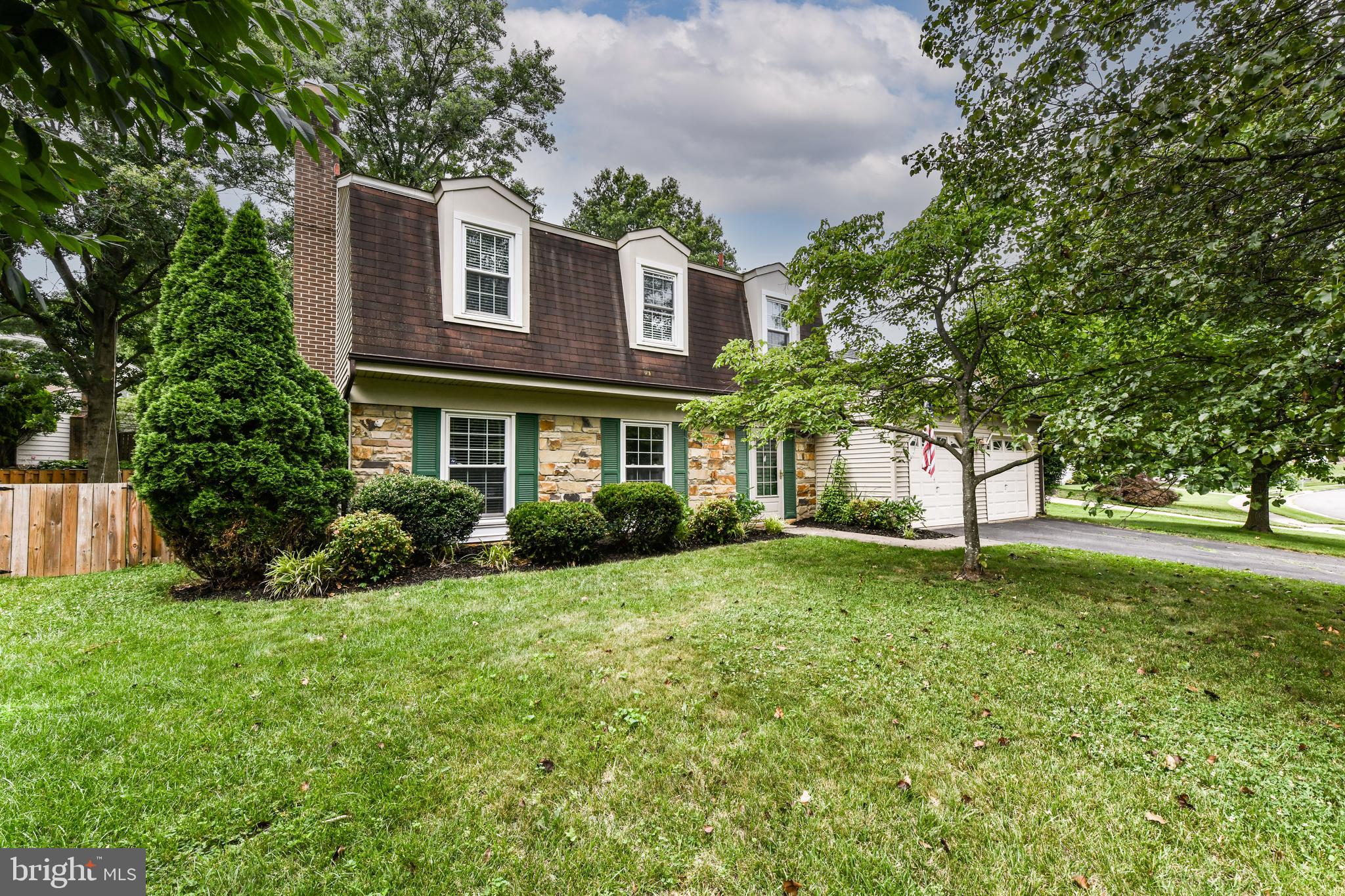 KINGSTON CHASE - Residential