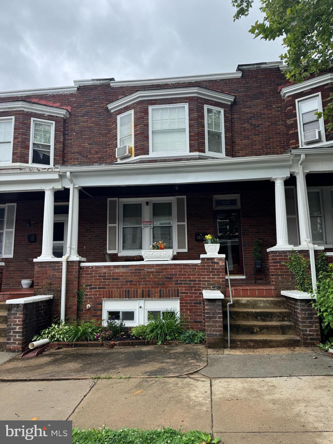 THIS IS A SOLID AND WELL-MAINTAINED SPACIOUS COLONIAL STYLE HOME CLOSE TO EVERYTHING.
THIS HOME IS JUST 5 MINUTES WALK TO HERRING RUN PARK AND NATURE PRESERVE. 15 MINUTES DRIVE TO DOWNTOWN AND 5 MINUTES DRIVE TO 1-95. ENJOY THE BEAUTIFUL FRONT PORCH AND YOUR OWN PRIVATE PARKING IN THE REAR. SALE IS CONTINGENT ON SELLER FINDING ANOTHER HOME OF CHOICE.