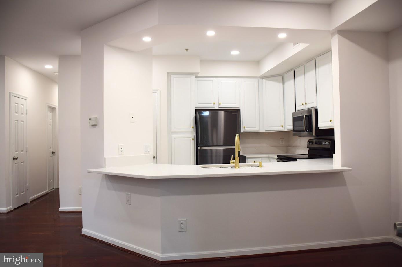 BALDWIN GROVE - Residential