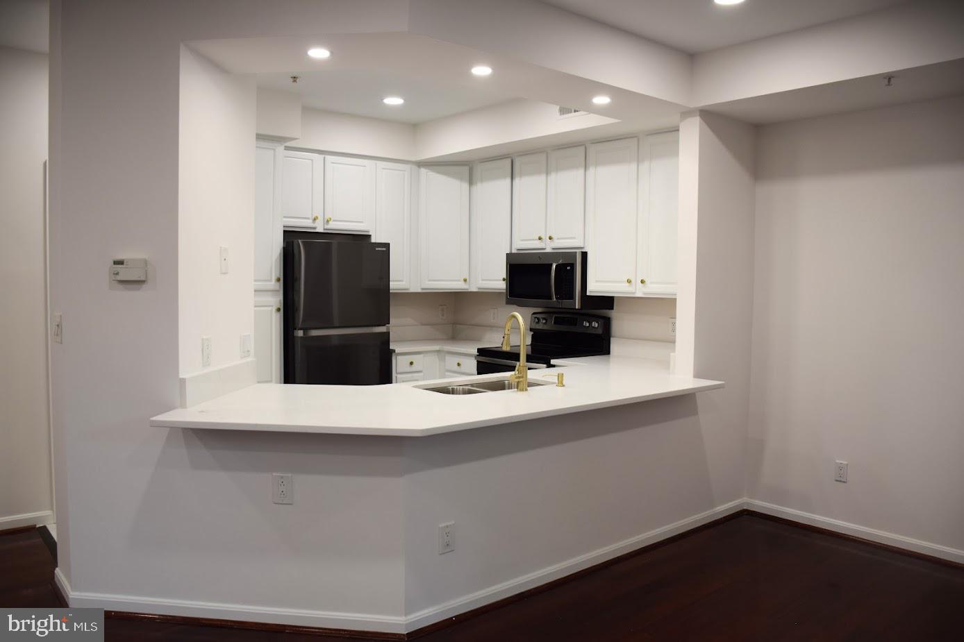 BALDWIN GROVE - Residential