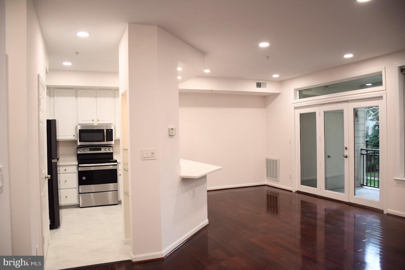 BALDWIN GROVE - Residential