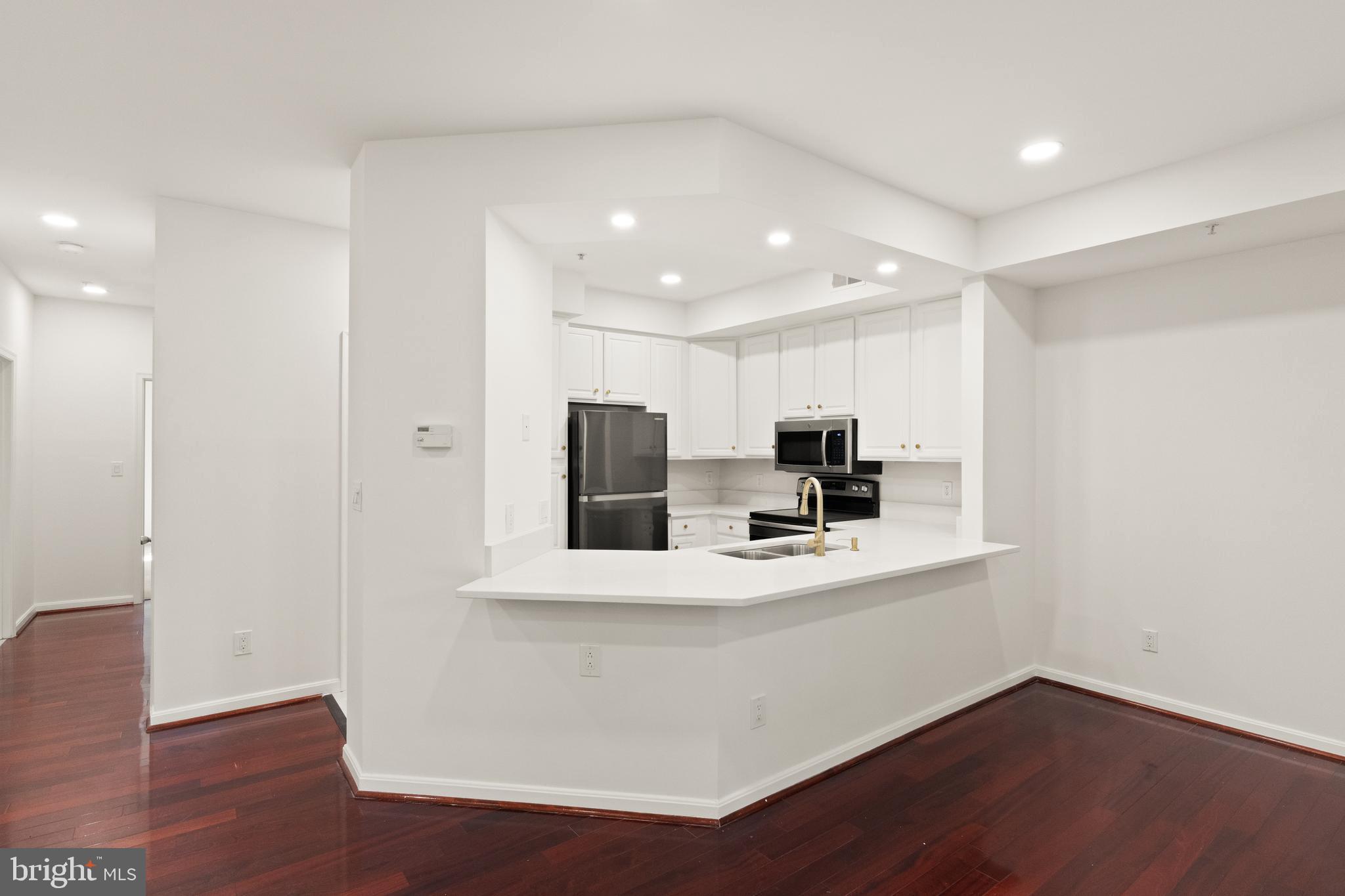 BALDWIN GROVE - Residential