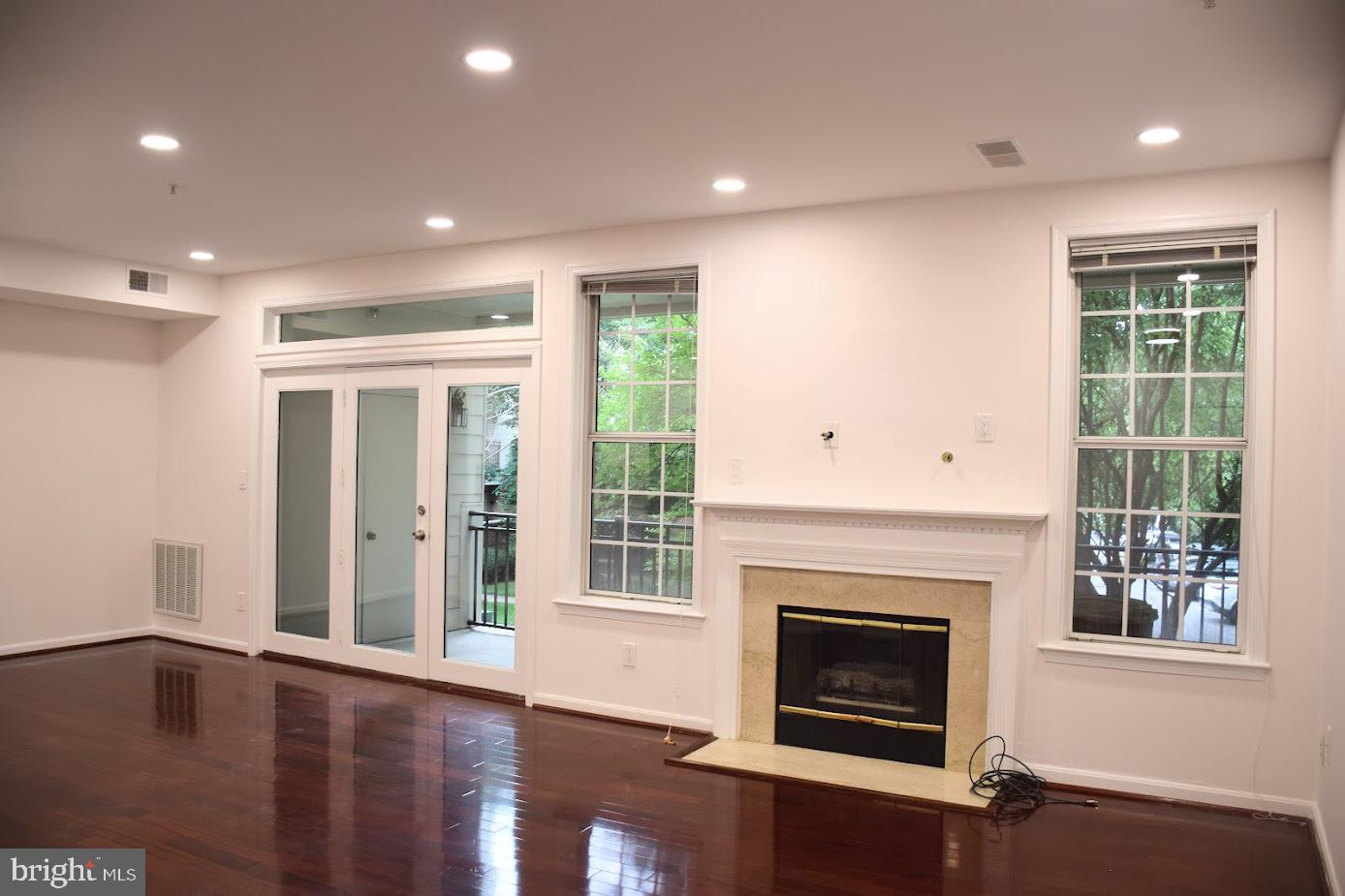 BALDWIN GROVE - Residential