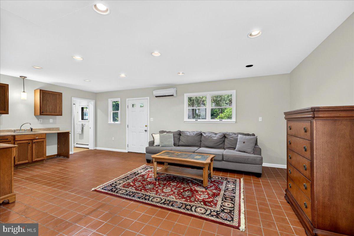 CARVERS RUN - Residential