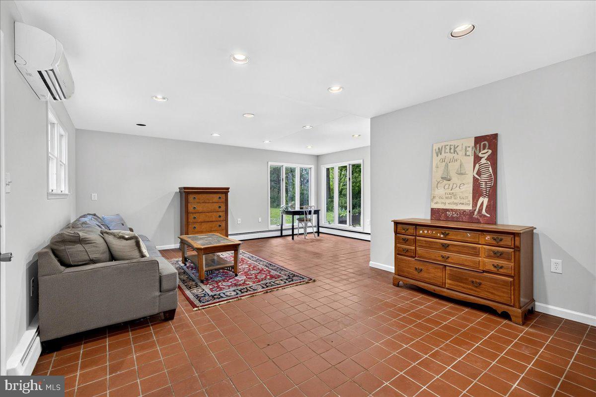 CARVERS RUN - Residential