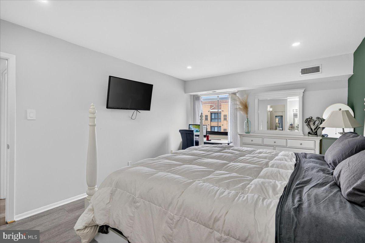 BUSTLETON - Residential
