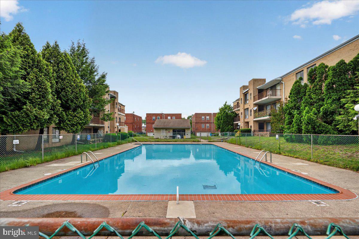 BUSTLETON - Residential
