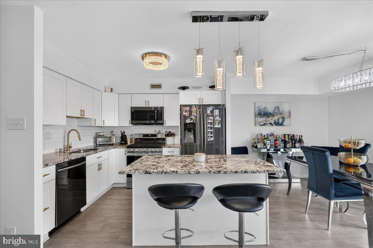 BUSTLETON - Residential
