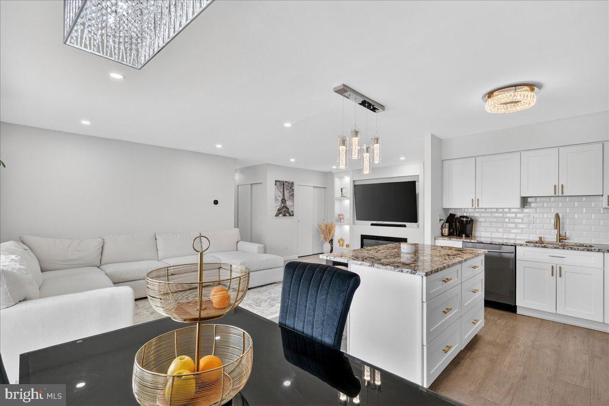 BUSTLETON - Residential