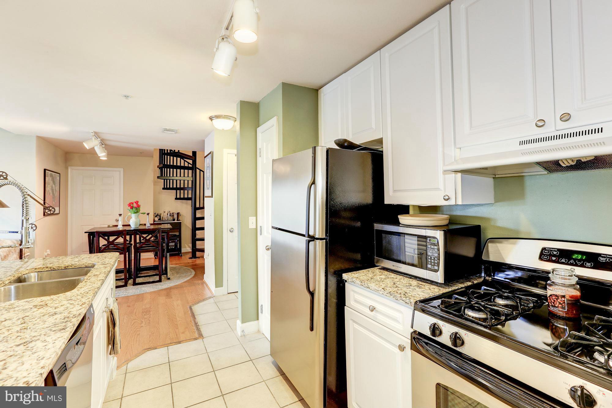FITZ AT ROCKVILLE TOWN C - Residential
