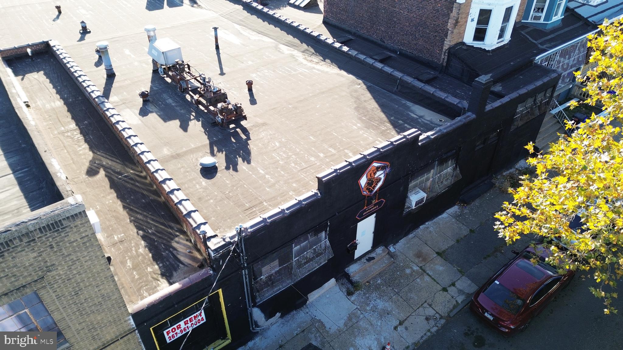 PHILADELPHIA (NORTH) - Commercial Sale