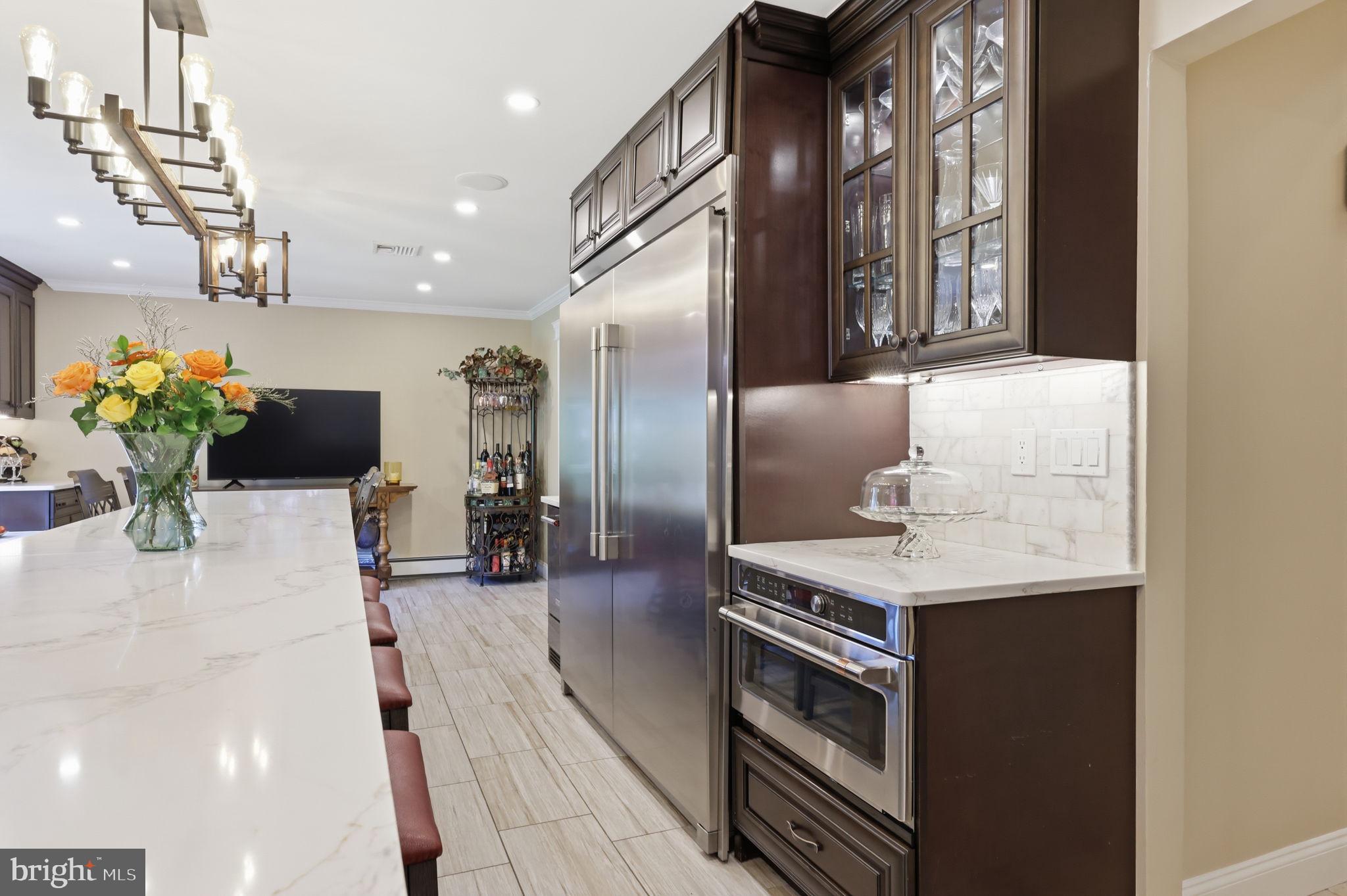 HUNTINGDON VALLEY - Residential