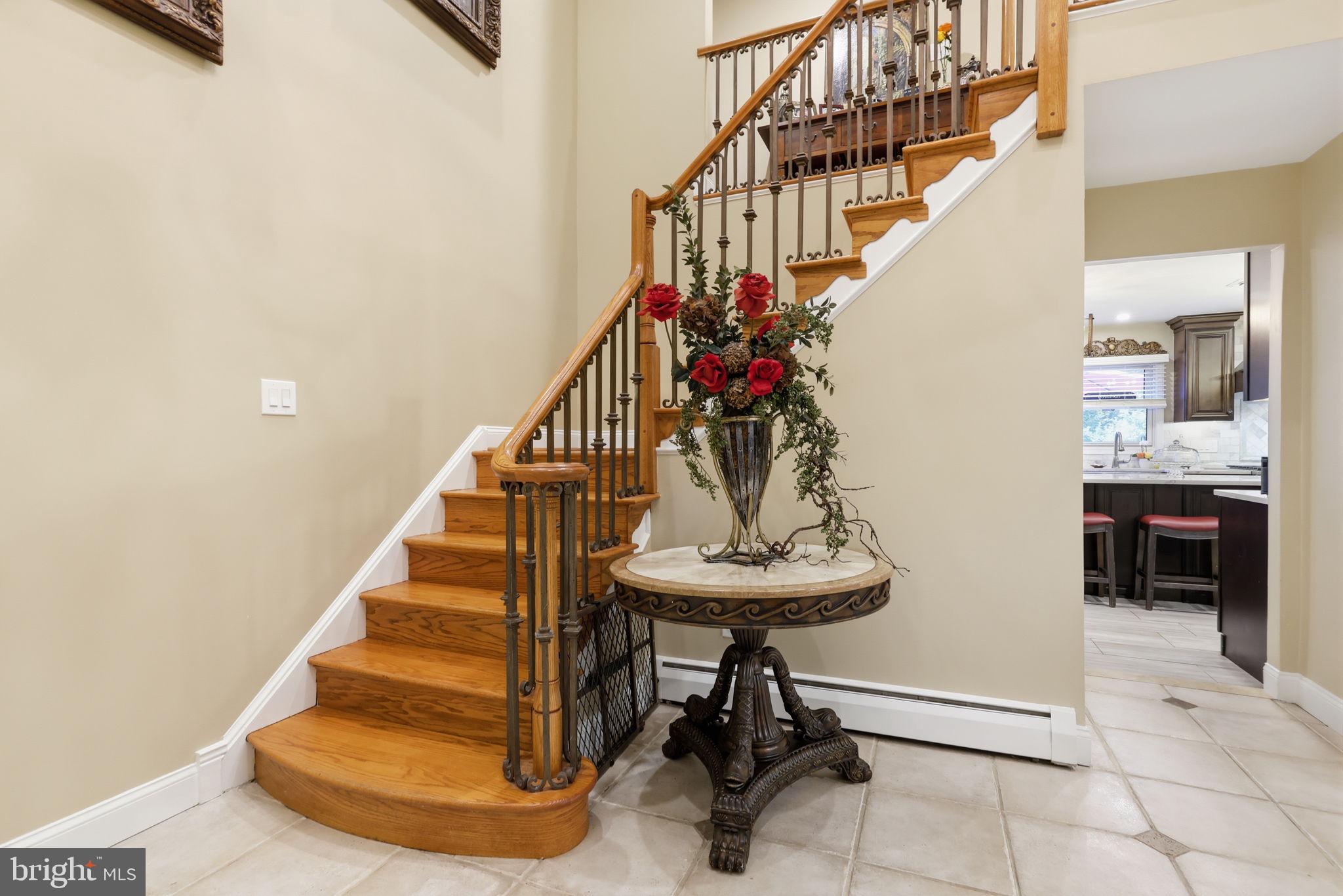 HUNTINGDON VALLEY - Residential