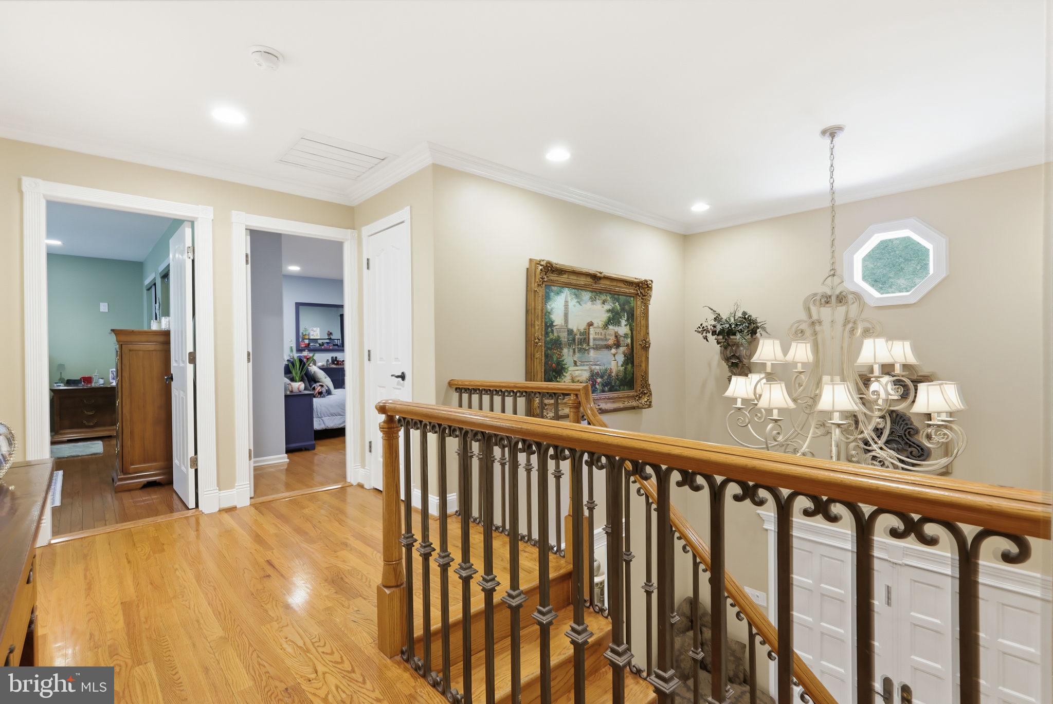HUNTINGDON VALLEY - Residential