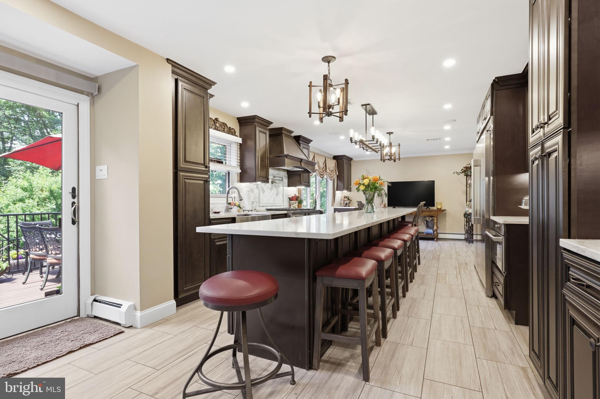 HUNTINGDON VALLEY - Residential