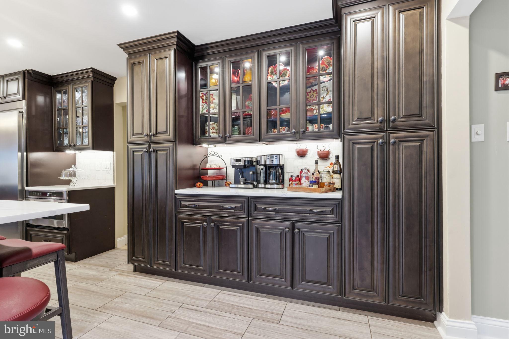 HUNTINGDON VALLEY - Residential