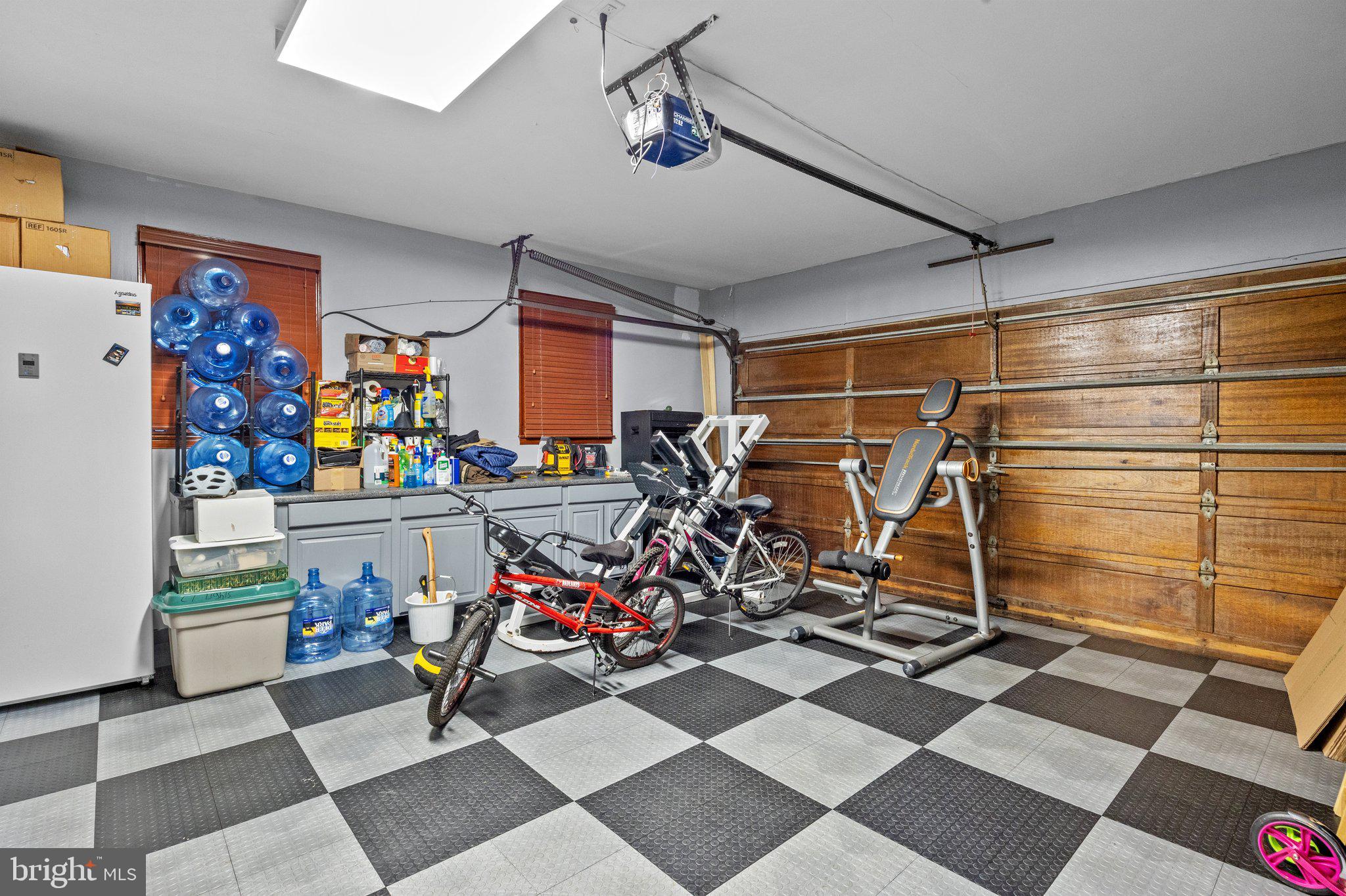 HUNTINGDON VALLEY - Residential