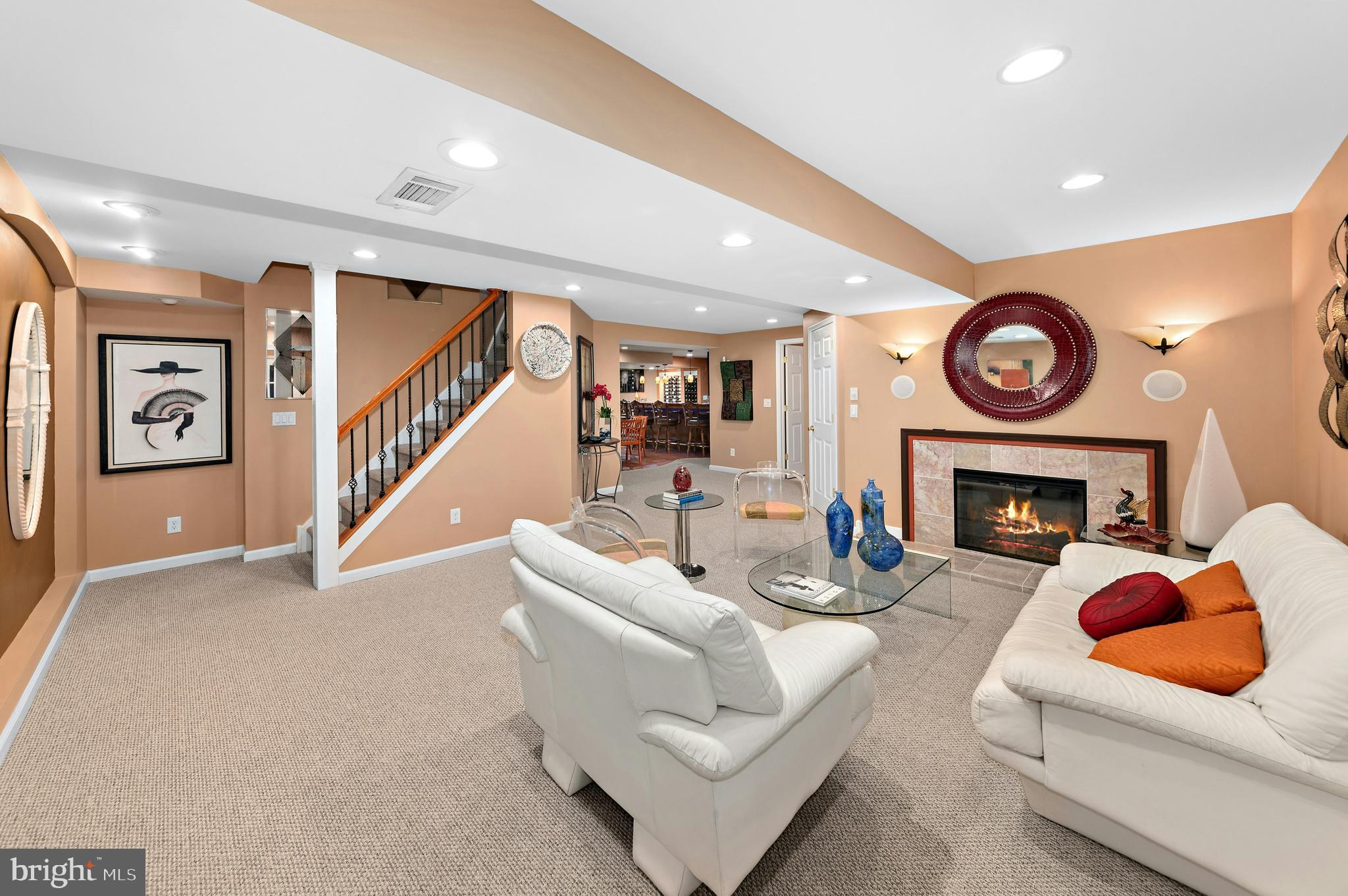 WOODSIDE ESTATES - Residential