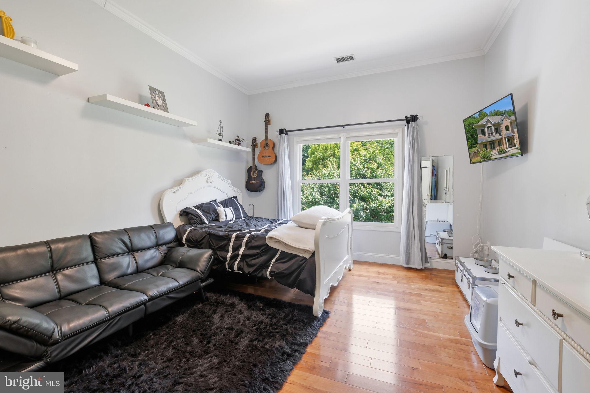ROBERTS GLEN - Residential