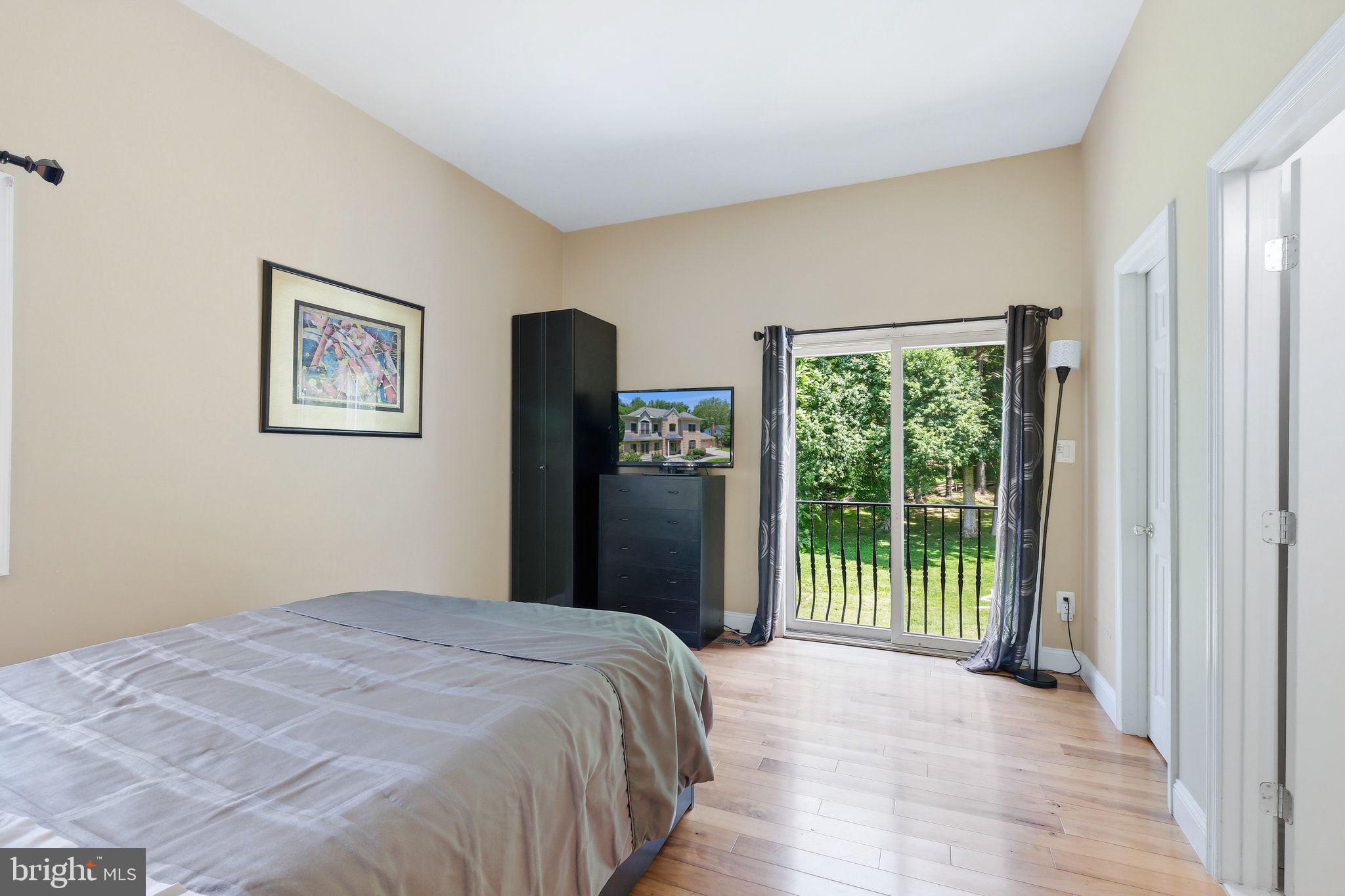 ROBERTS GLEN - Residential