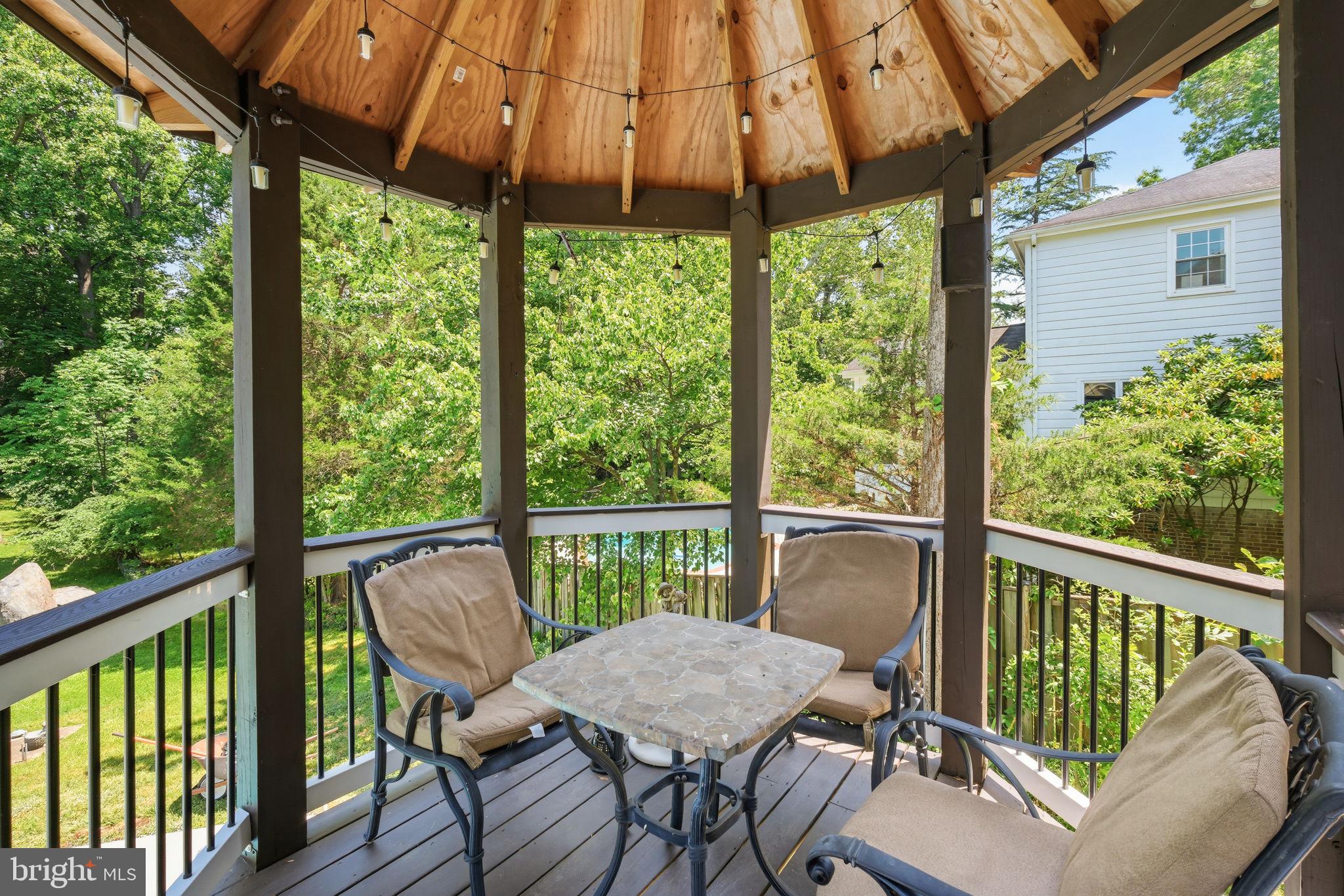 ROBERTS GLEN - Residential