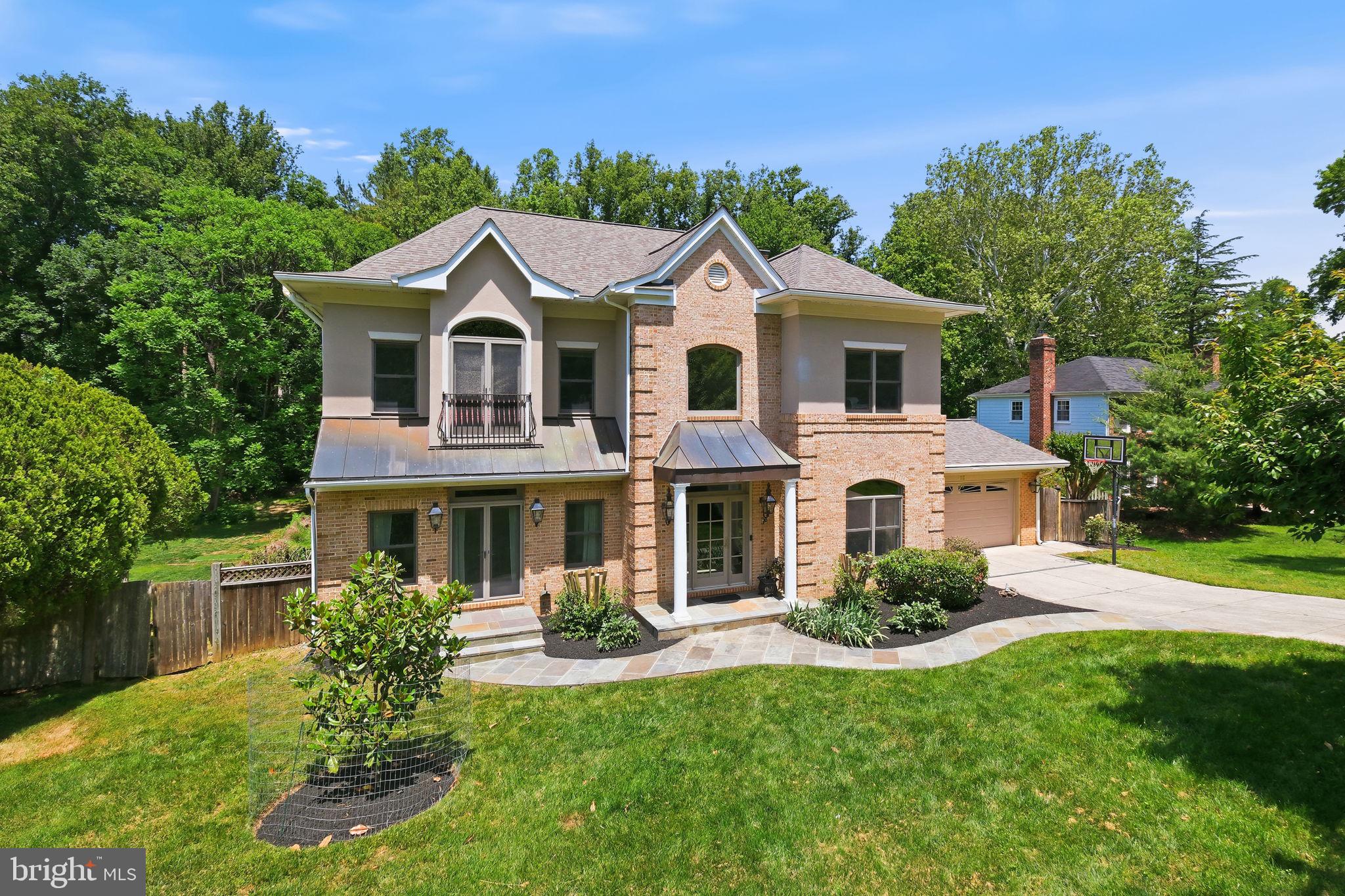 ROBERTS GLEN - Residential