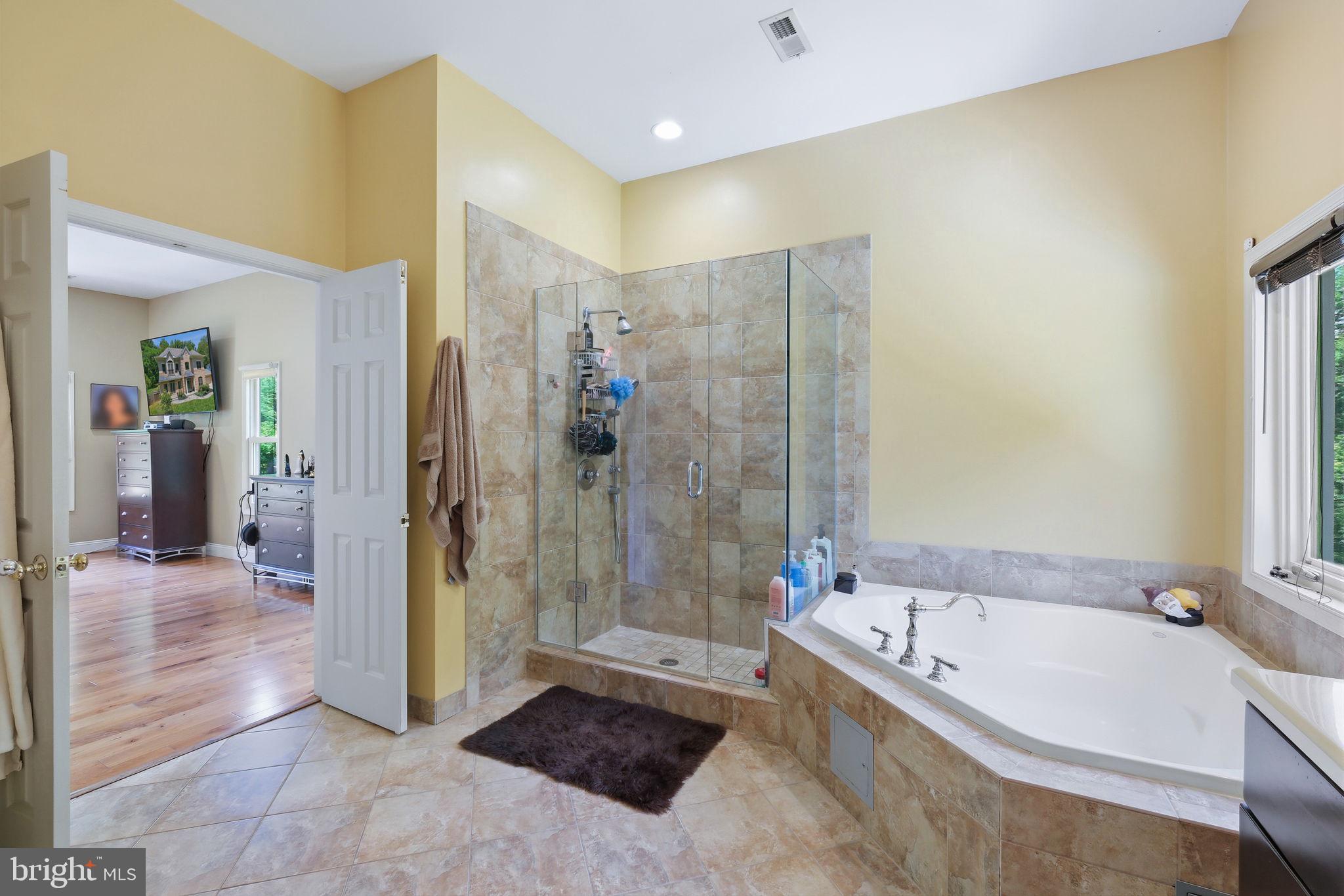 ROBERTS GLEN - Residential