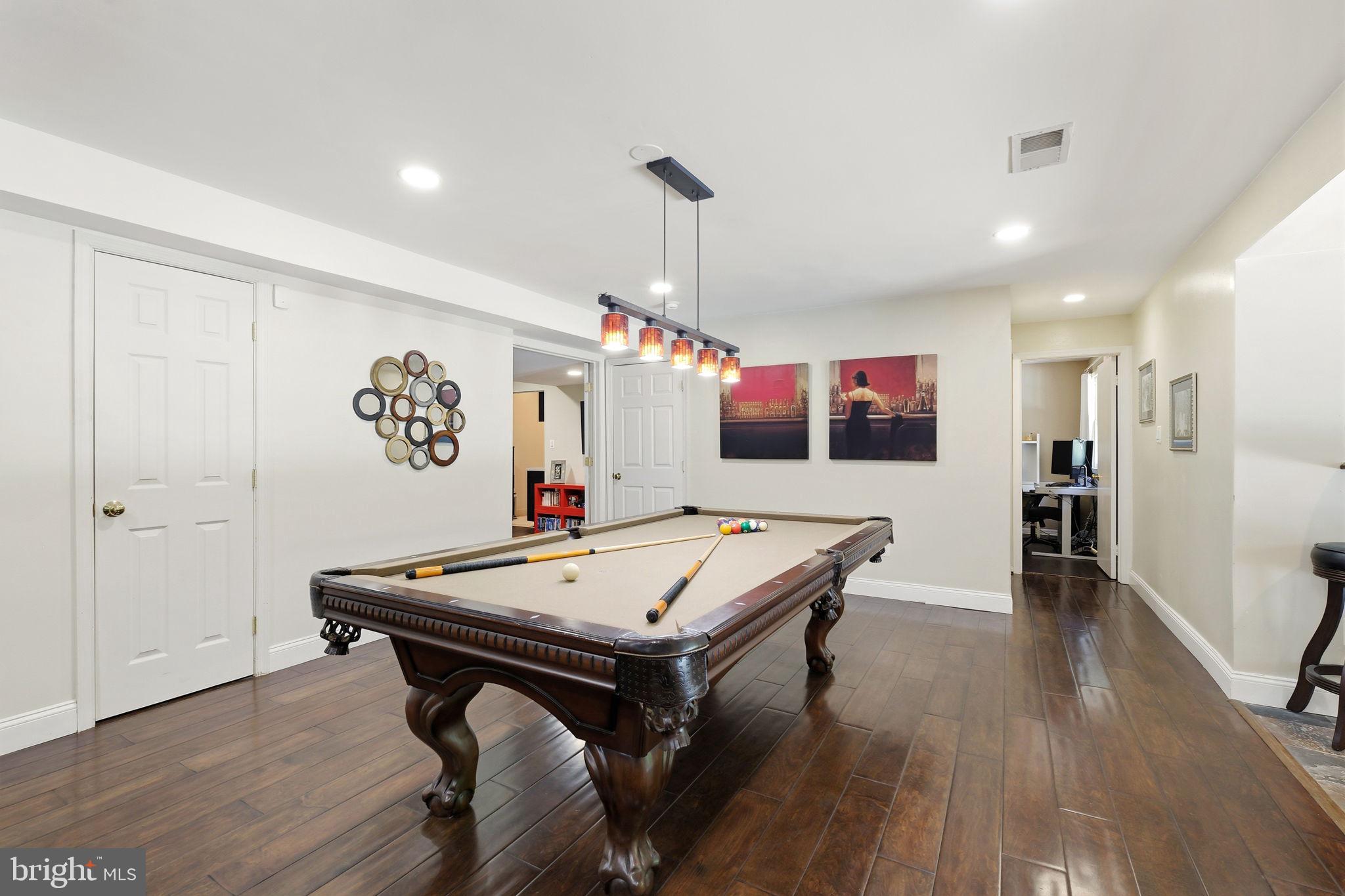 ROBERTS GLEN - Residential