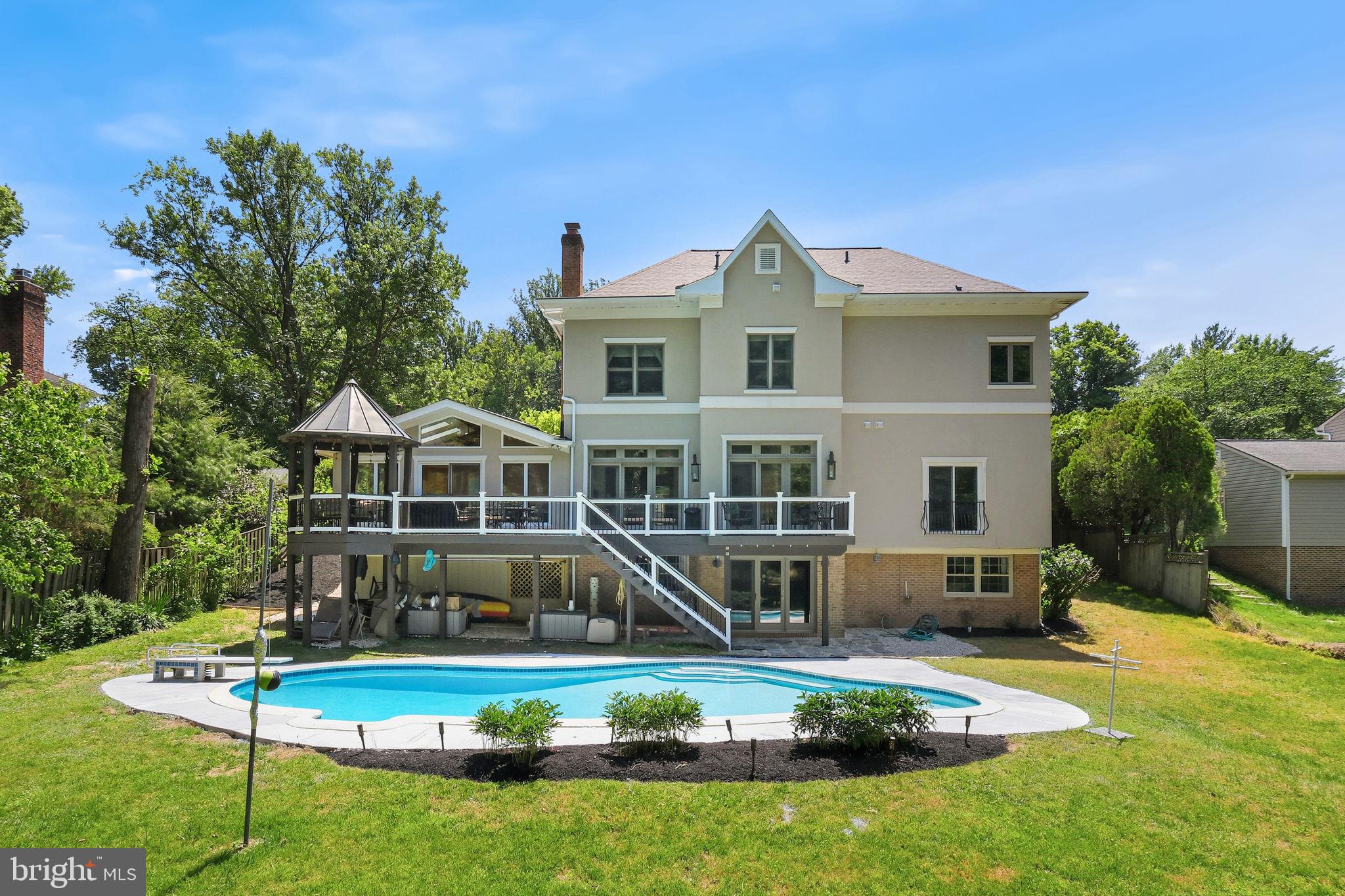 ROBERTS GLEN - Residential