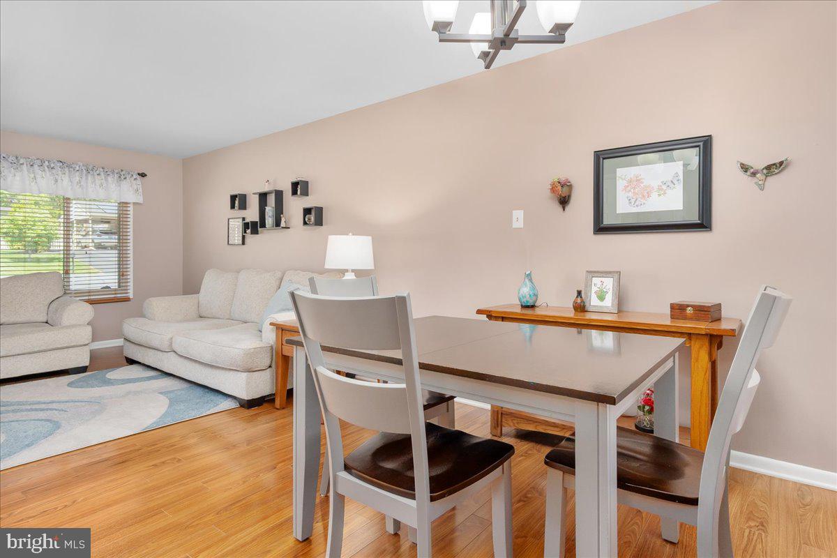 COLONIAL PARK EAST - Residential