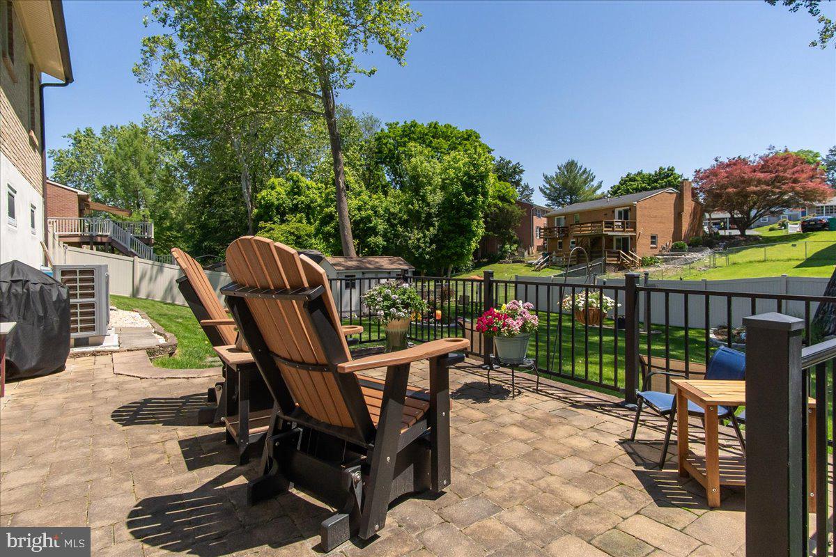 COLONIAL PARK EAST - Residential