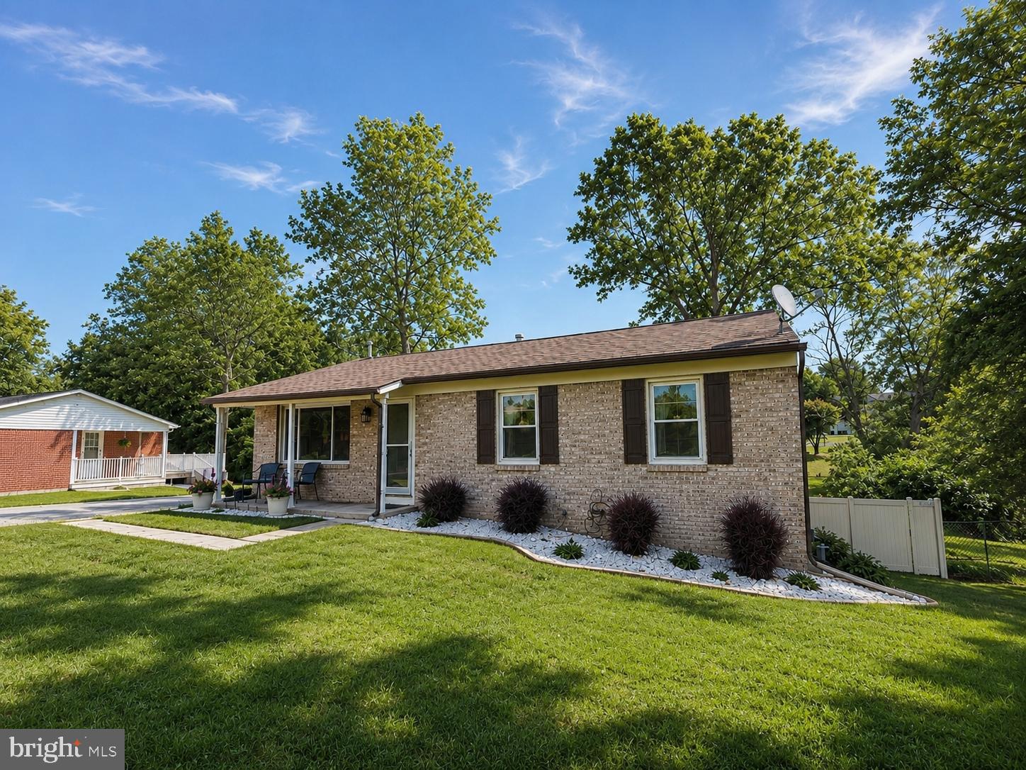 COLONIAL PARK EAST - Residential