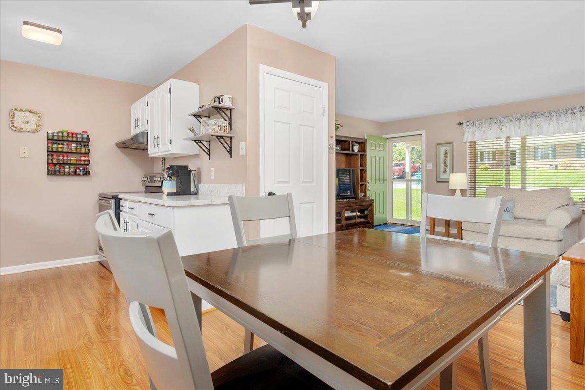 COLONIAL PARK EAST - Residential