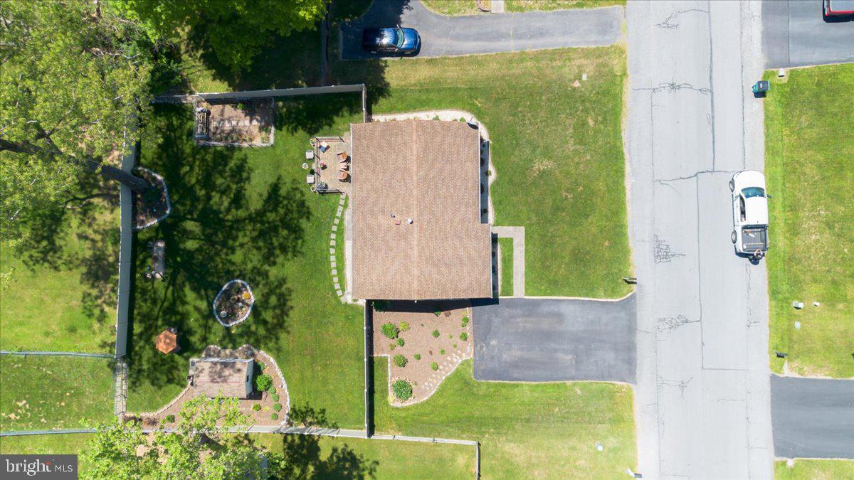 COLONIAL PARK EAST - Residential