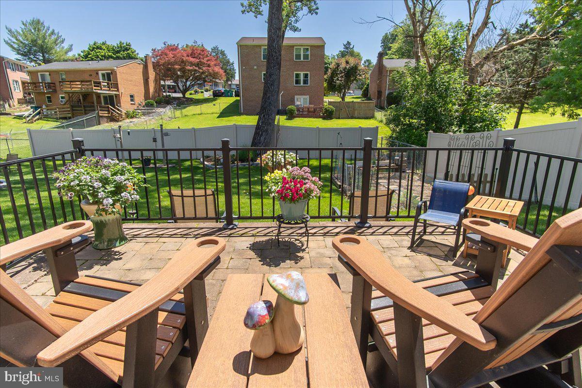 COLONIAL PARK EAST - Residential