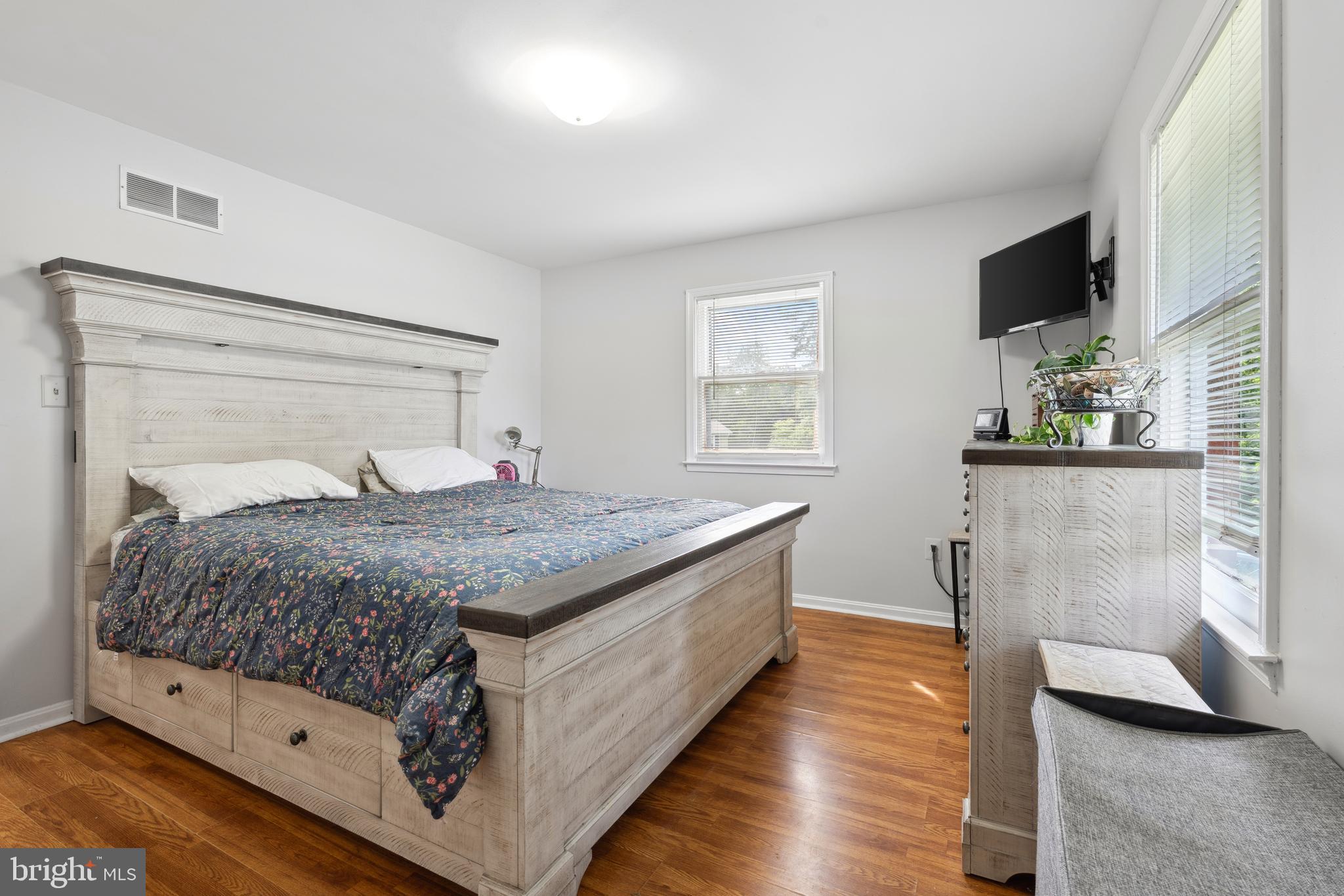 WINDSOR ESTATES - Residential
