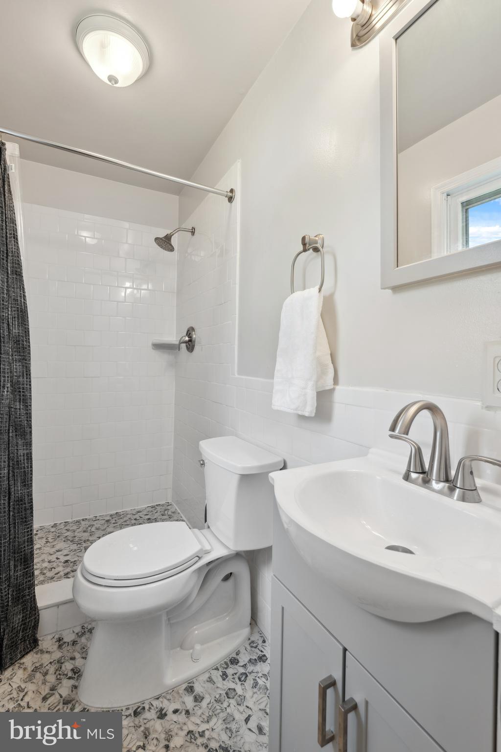 WINDSOR ESTATES - Residential
