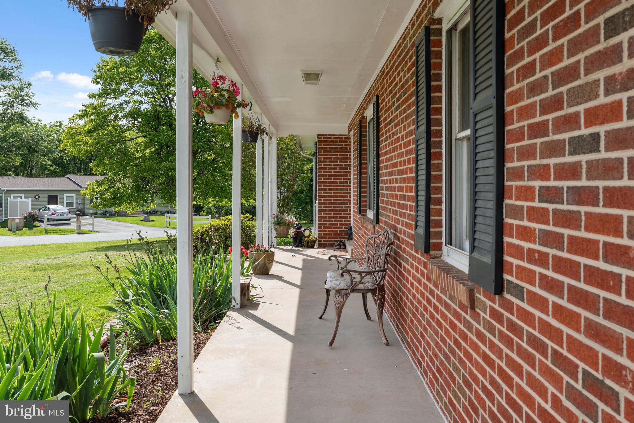 WINDSOR ESTATES - Residential