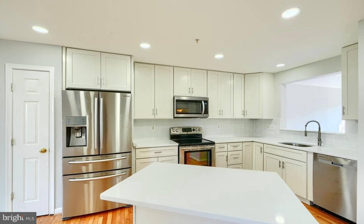 MIRAMAR LANDING - Residential