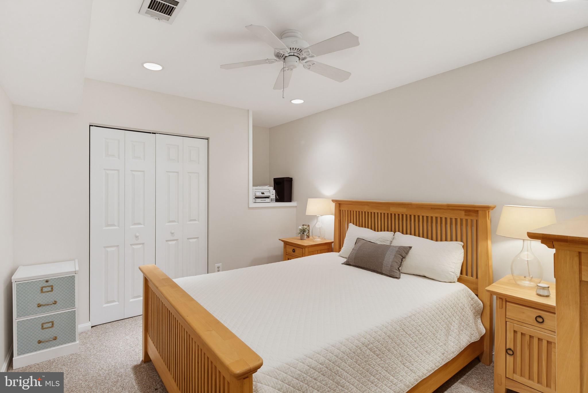 HUNTERS RUN - Residential