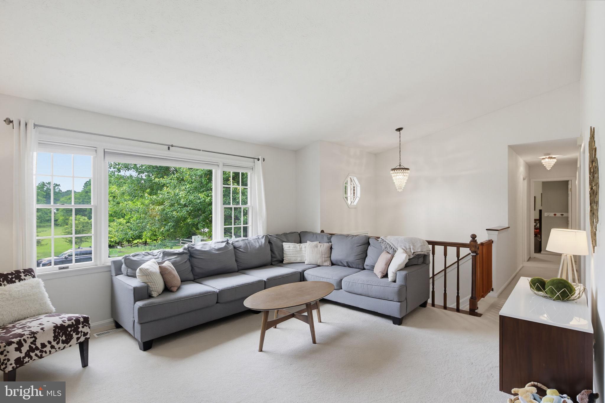 HUNTERS RUN - Residential