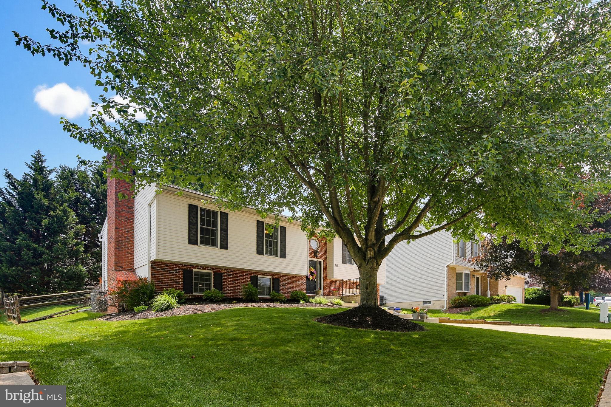 HUNTERS RUN - Residential