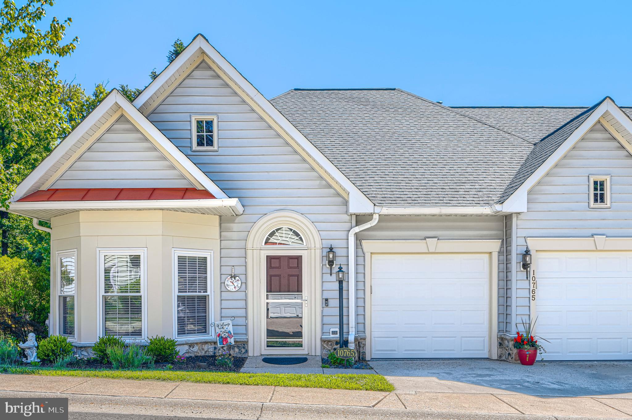 HICKORY CREST - Residential