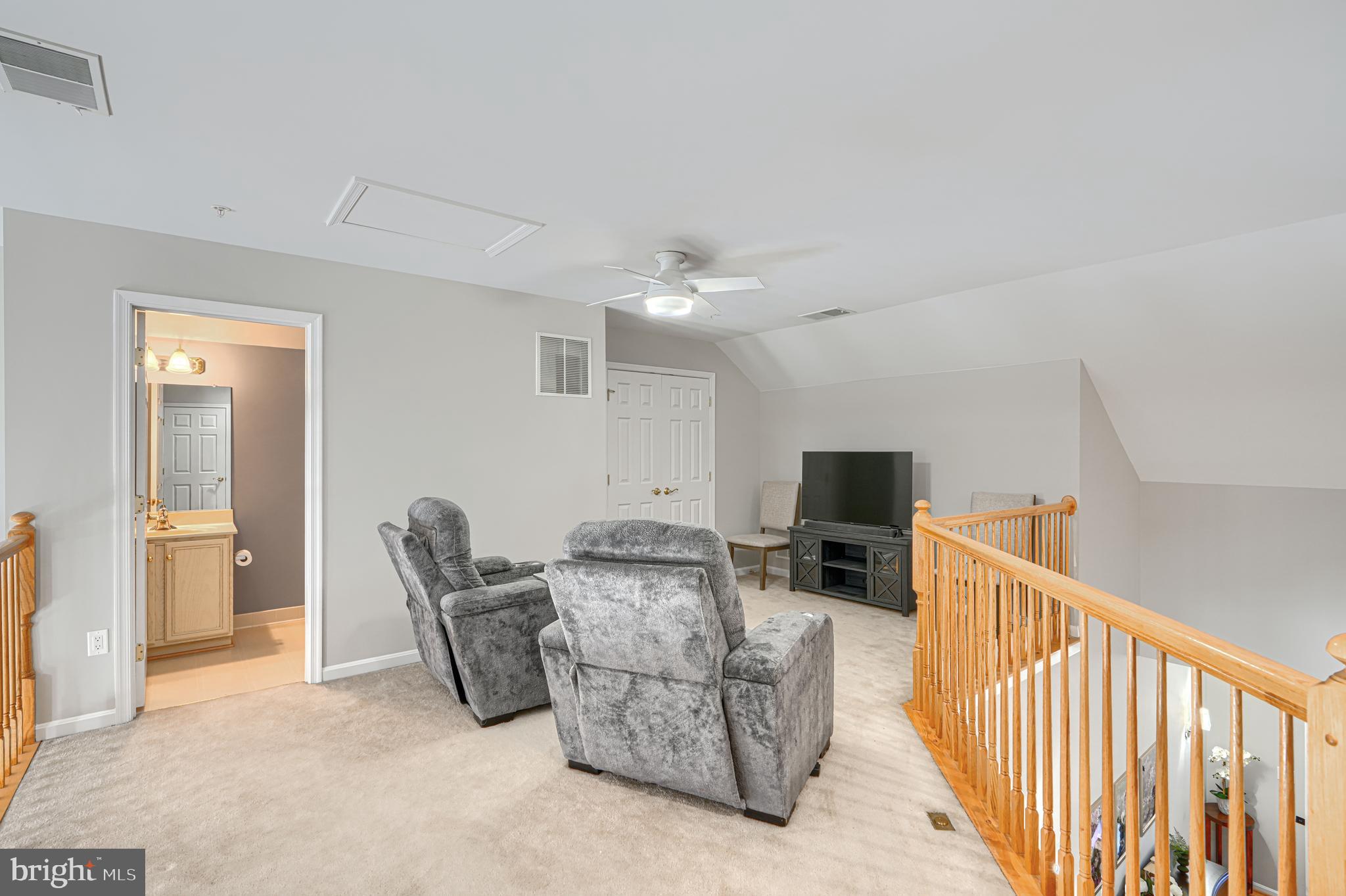 HICKORY CREST - Residential