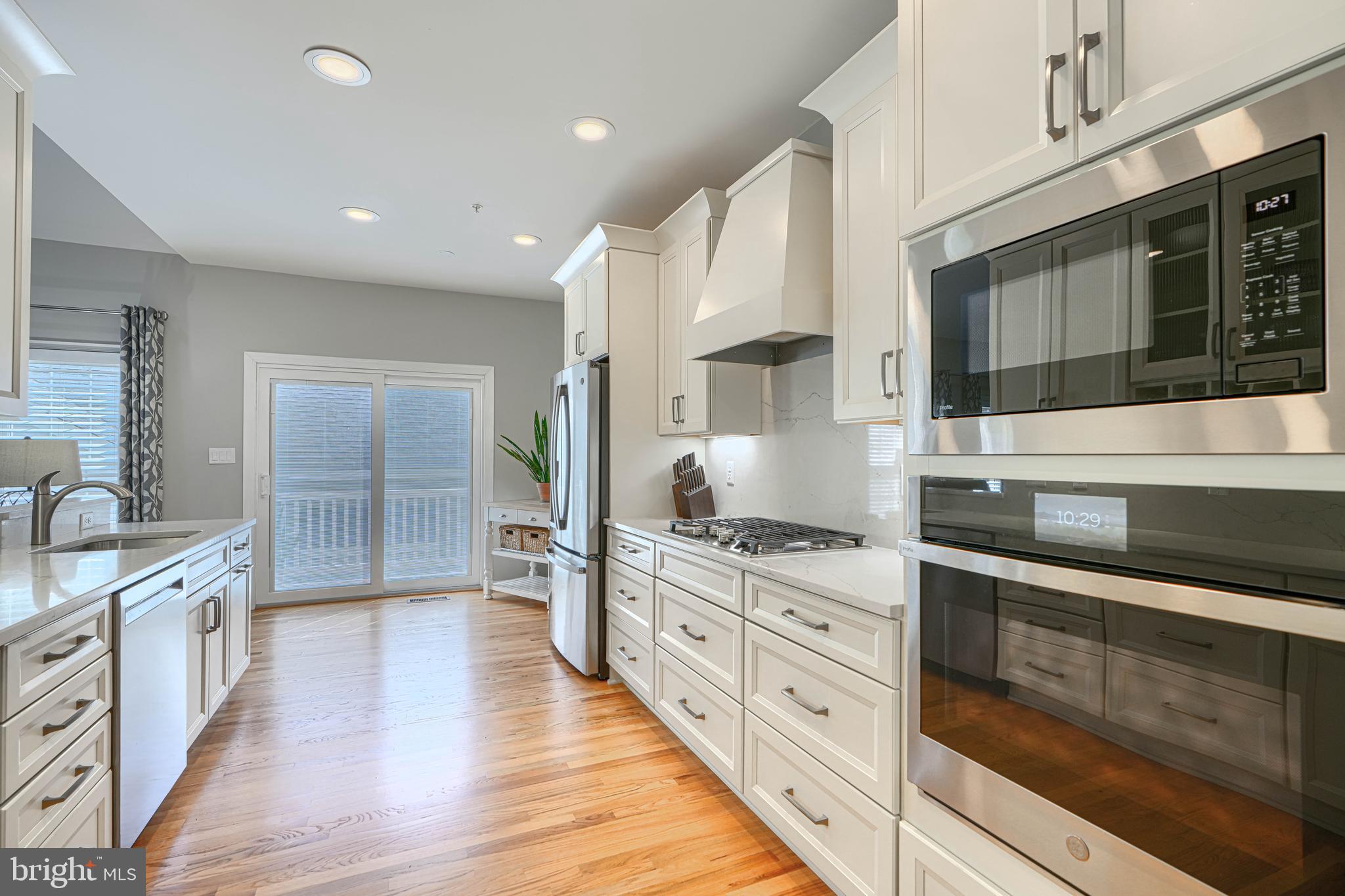 HICKORY CREST - Residential
