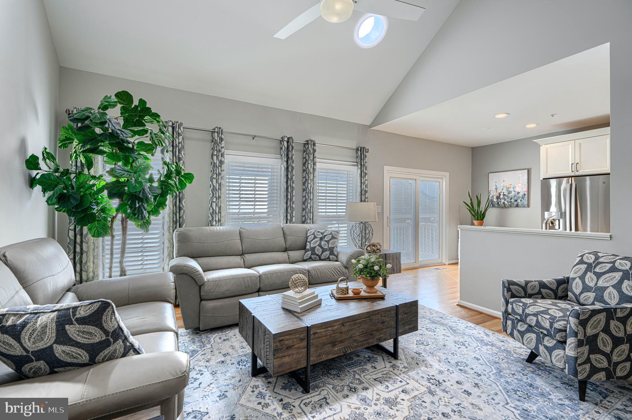 HICKORY CREST - Residential