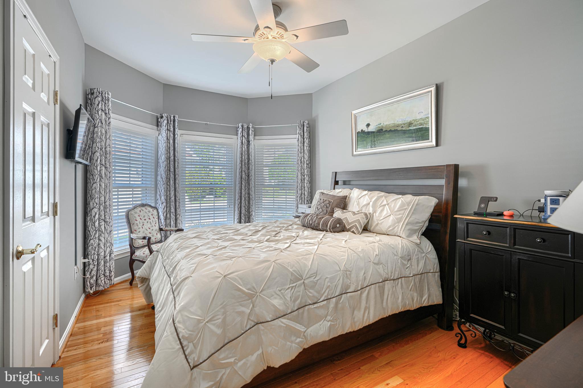 HICKORY CREST - Residential
