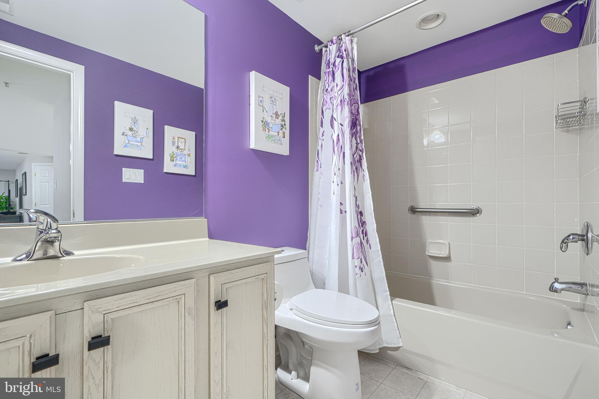 HICKORY CREST - Residential